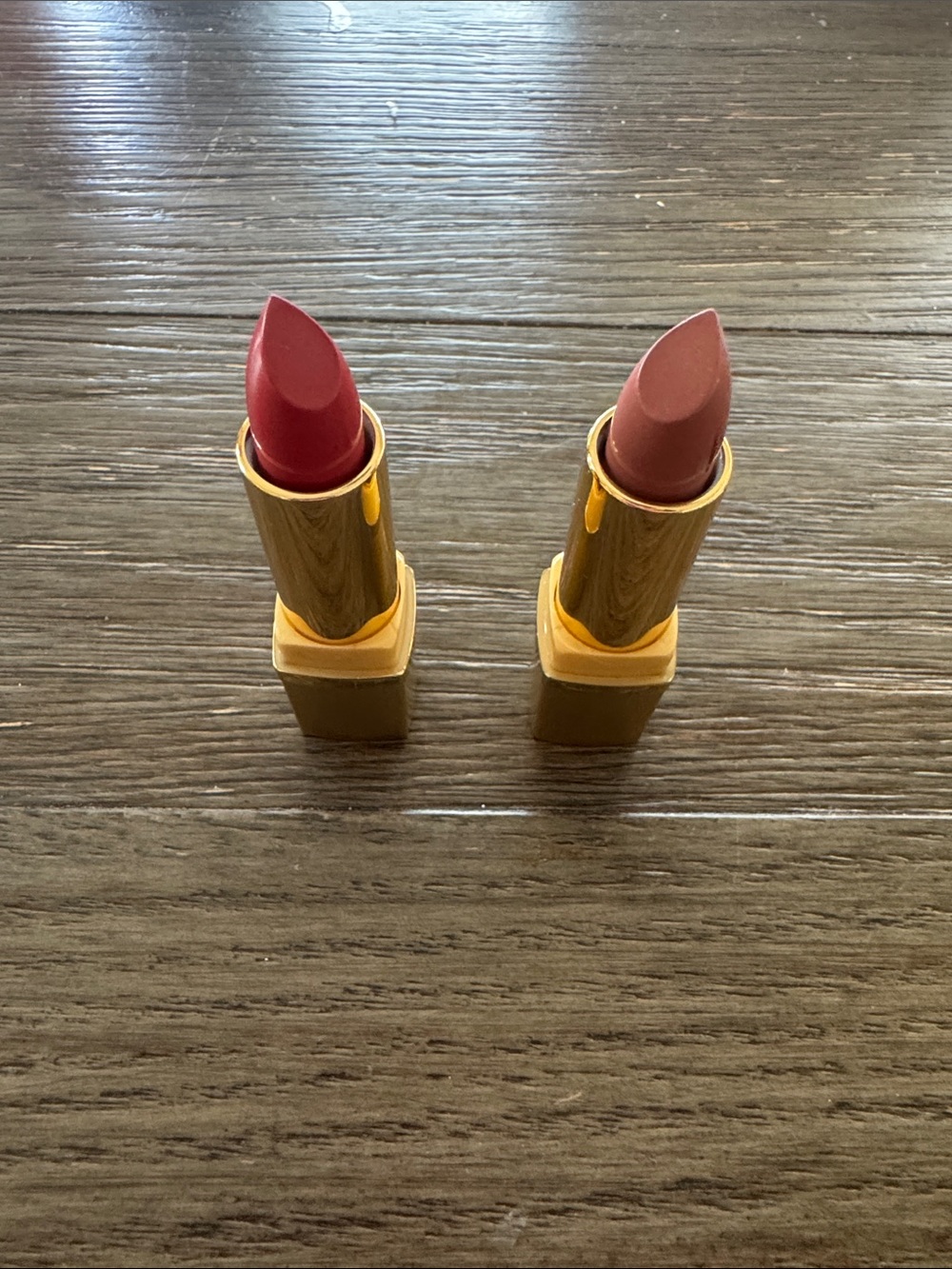 Estée Lauder Classic Cream Lipstick Duo - Red & Mauve